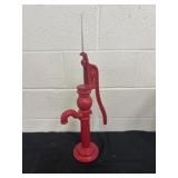 vintage-style cast iron hand pitcher pump 26in