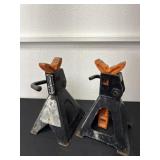 Jack stands