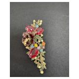 vintage gold-tone floral brooch