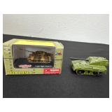 2 mini 1:144 tanks