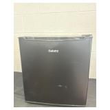Galanz Mini Fridge