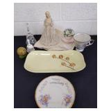 Group of vintage items please see pictures