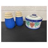 Vintage Universal Pottery Oxford Blue and