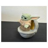 5ï¿½ ceramic salt and pepper shaker set shaped like