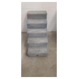 Five step pet stairs
