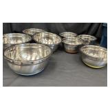 8.5ï¿½ and 7ï¿½  mixing bowls
