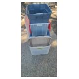 4 totes