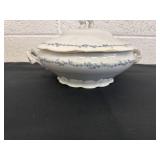 8.5ï¿½ vintage porcelain covered serving bowl or