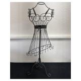 25ï¿½ metal dress  bust