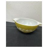 7.5ï¿½vintage Pyrex Cinderella nesting mixing bowl
