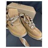 New size 41 shoes