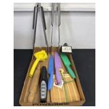 Group of kitchen items