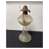 11ï¿½ vintage clear glass oil lamp