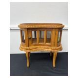 16ï¿½x16ï¿½ vintage wooden kidney-shaped vitrine