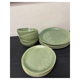 green stoneware plate from the Pfaltzgraff Carrie