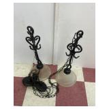 2 Light fixtures