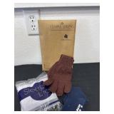 Sleeping bra and bath gloves