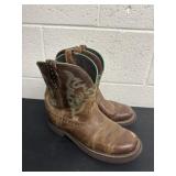 10.5B Justin boots