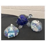 Glass gems with glass turtle