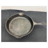 10ï¿½ Antqiue victor griswold no 7 skillet
