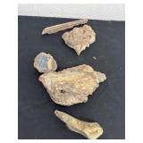 Group of rock pieces
