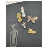 Bookmark necklace pendants with figurines