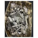 Box of dinner ware