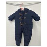 Place size 6-9 snowsuit
