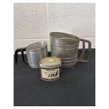 Vintage Flower sifter with super chrome jet ink