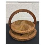 9ï¿½ hand-carved, collapsible wooden fruit and