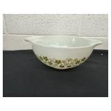 11ï¿½ vintage Pyrex Spring Blossom Green Cinderella