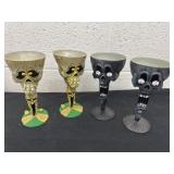Four 7ï¿½ plastic Halloween cups