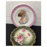 2 vintage decor plates