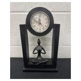 12ï¿½ black decorative table clock featuring a