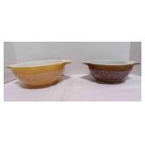 2 Pyrex Woodland Brown Nesting Mixing Bowls