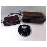 Large Panasonic AM/FM Radio, Alarm Clock Powers