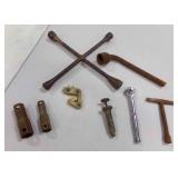 OLD LINDE Cast Iron Square Key - Tire Tolls - 2