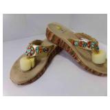 Volatile Shoewear Gold w/Rock Design Women
