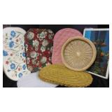 placemats, round wicker basket