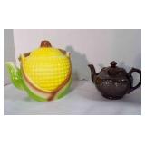 Vintage Japan teapots