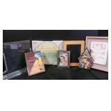 picture frames; Yaps mirror music box