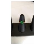 10K Gold Ring W/Green Stone