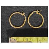 Hoop earrings; 18K Gold plate