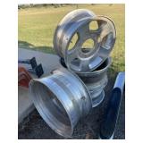 Set of 4 Aluminum Auto Wheels Set of 4 Aluminum Auto Wheels
