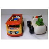 Vintage Fisher-Price Play Family Mini Bus w/5 Vintage Fisher-Price Play Family Mini Bus w/5
