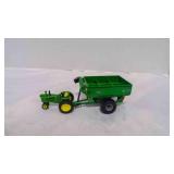 1/64 ERTL Frontier GC 1108 Grain Cart 1/64 ERTL Frontier GC 1108 Grain Cart