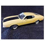 ERTL - FORD MUSTANG DIE-CAST CAR