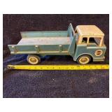 VINTAGE FORD TILT TRUCK