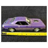 ERTL - 1970 PLYMOUTH CUDA - DIS-CAST CAR