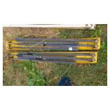 1 SET OF METAL SAW HORSES